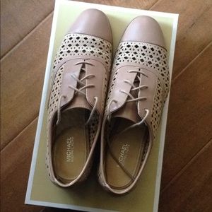 Michael Kors Sunny Lace-Up Oxford